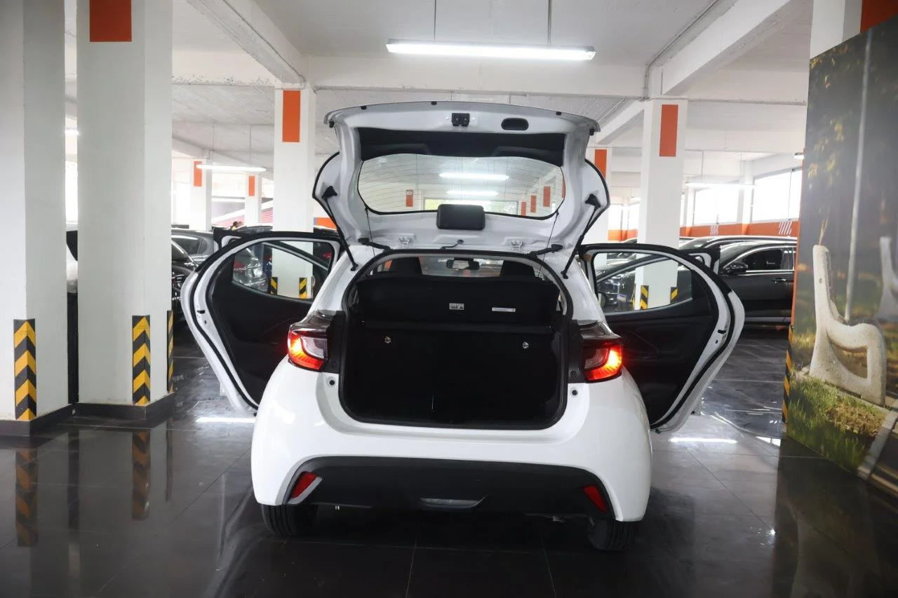 Toyota Yaris - View model 8