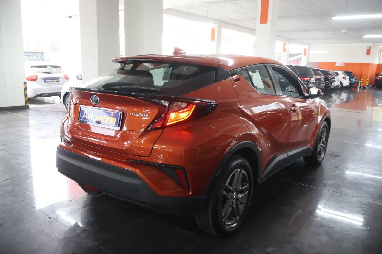 View 5 - Toyota C-HR - 2021