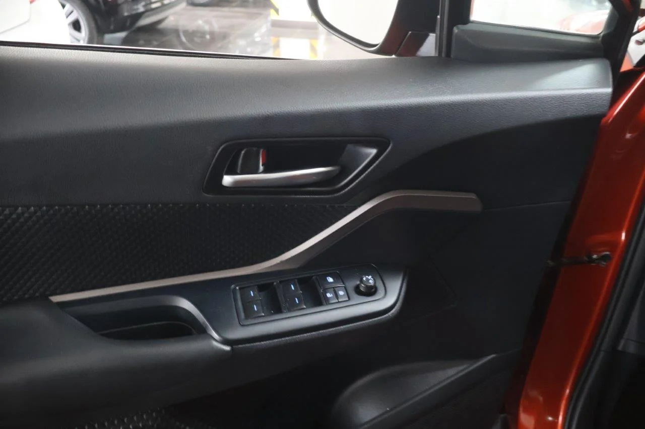 Toyota C-HR - View model 26
