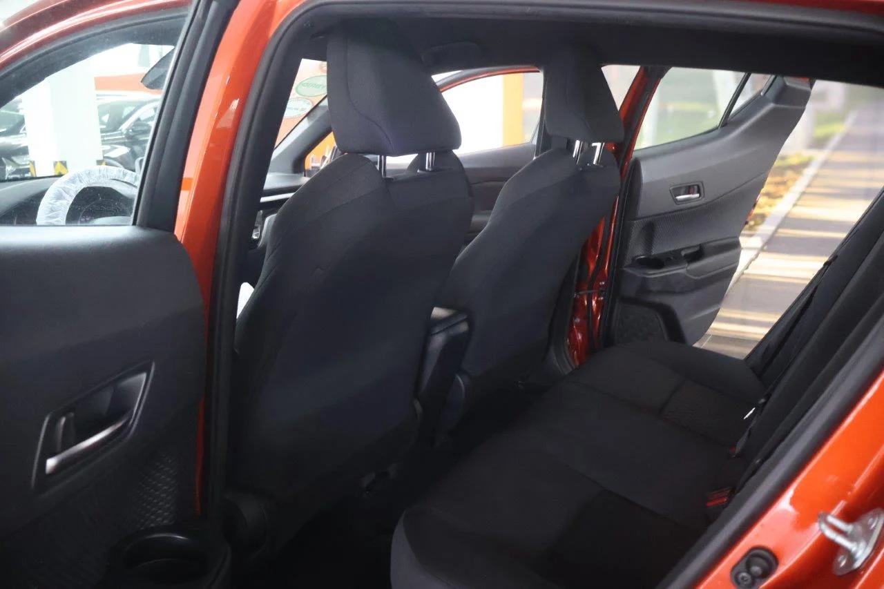 Toyota C-HR - View model 28