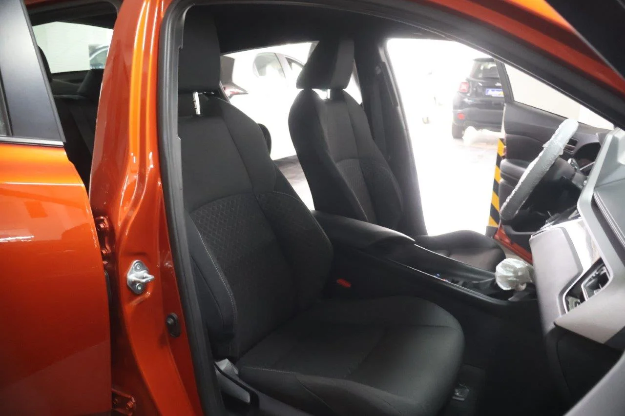 Toyota C-HR - View model 33