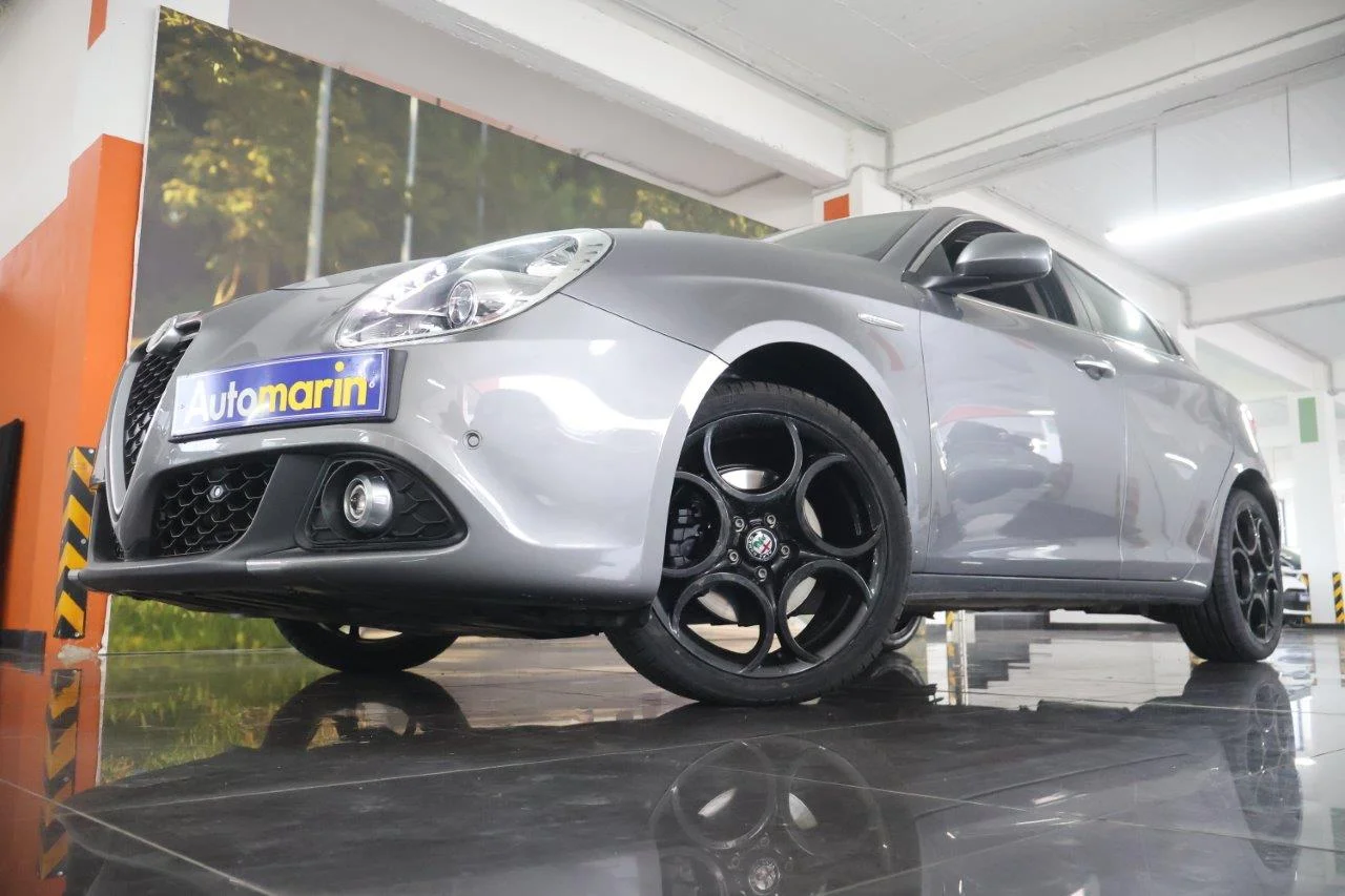 View 2 - Alfa Romeo Giulietta - 2017