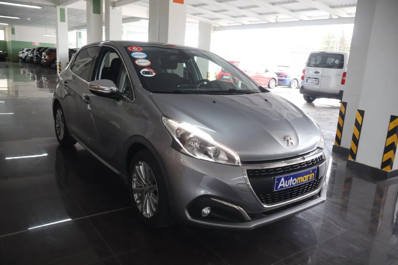View 4 - Peugeot 208 - 2019