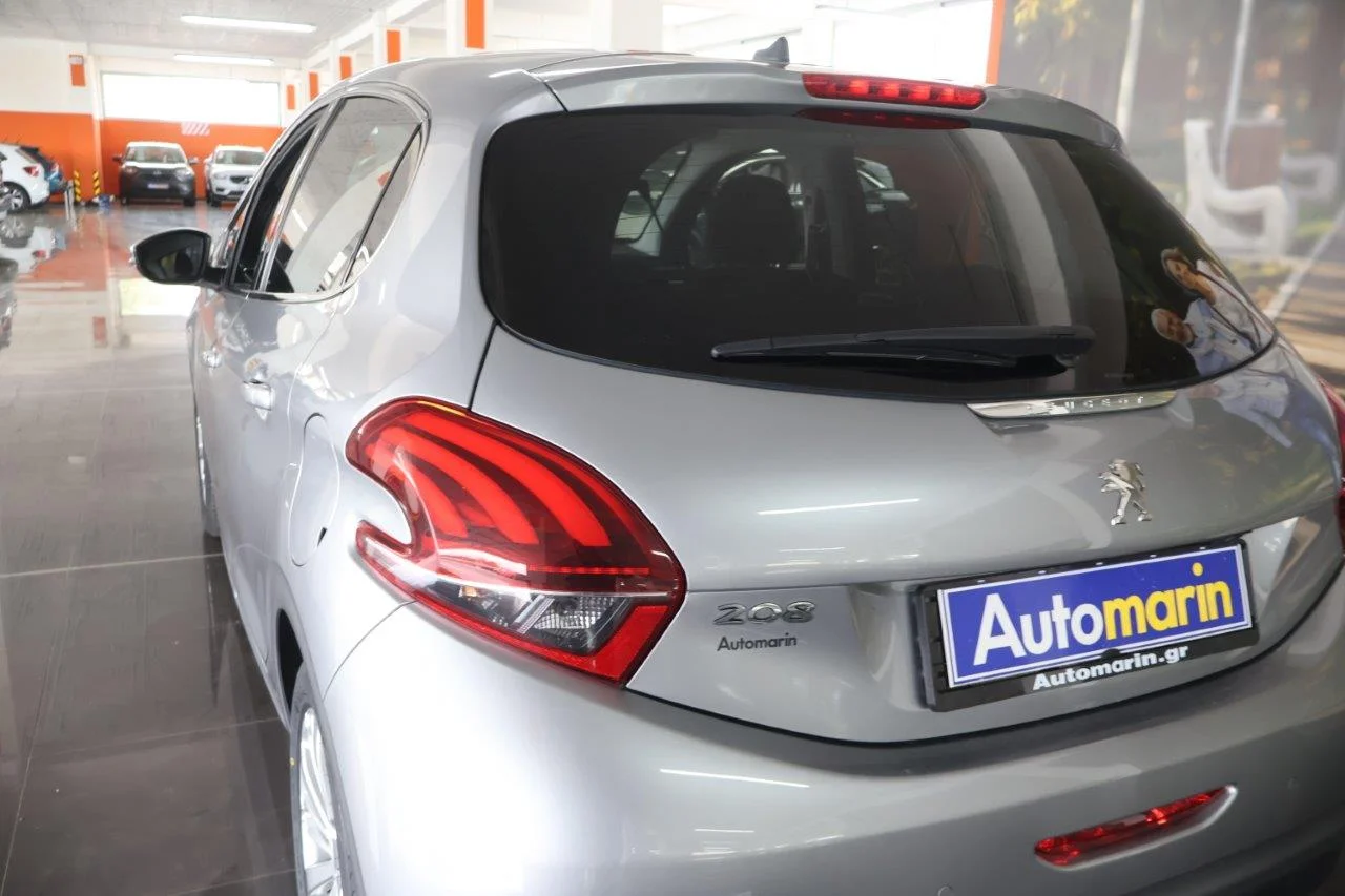 Peugeot 208 - View model 11