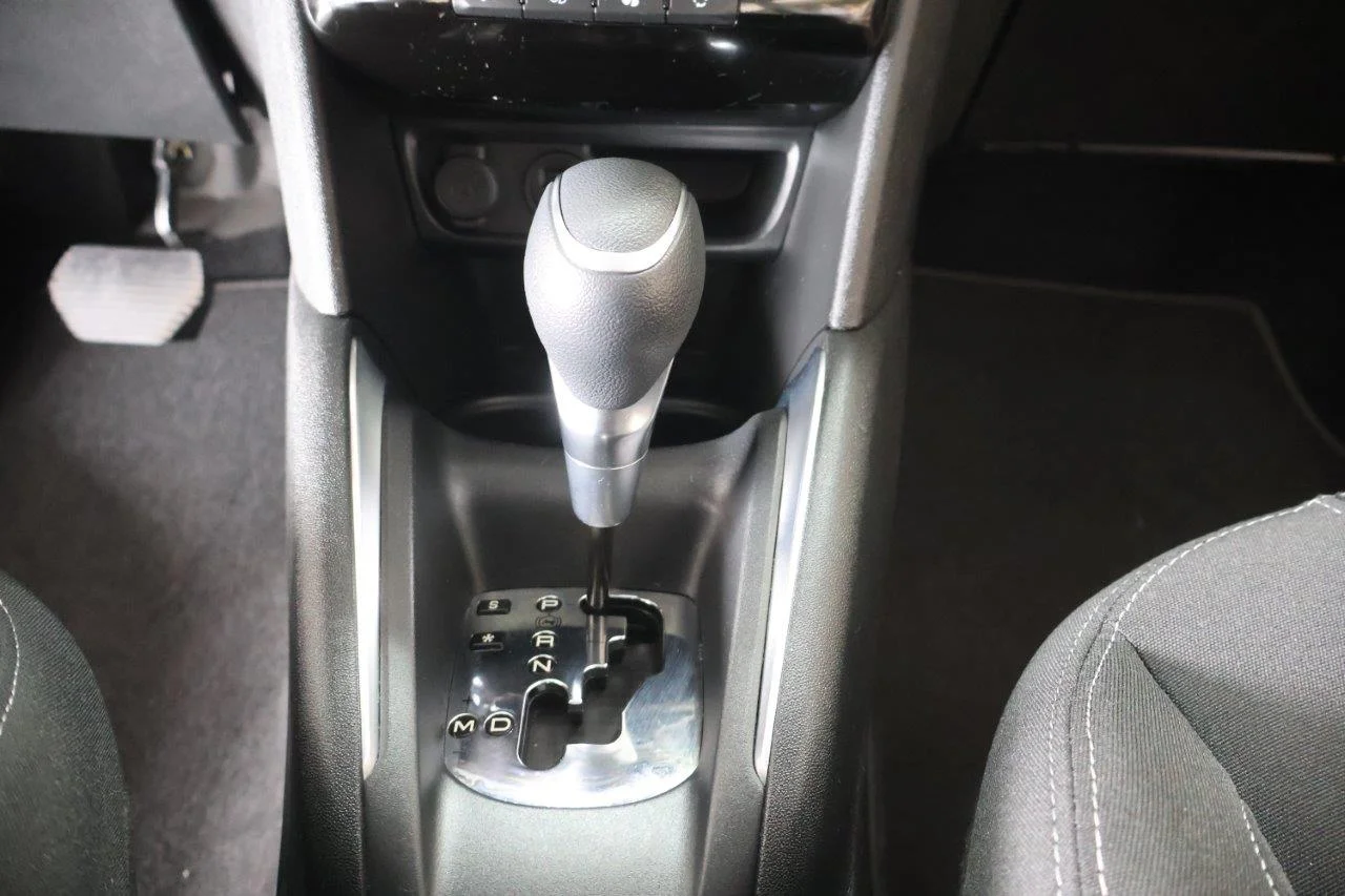 Peugeot 208 - View model 24