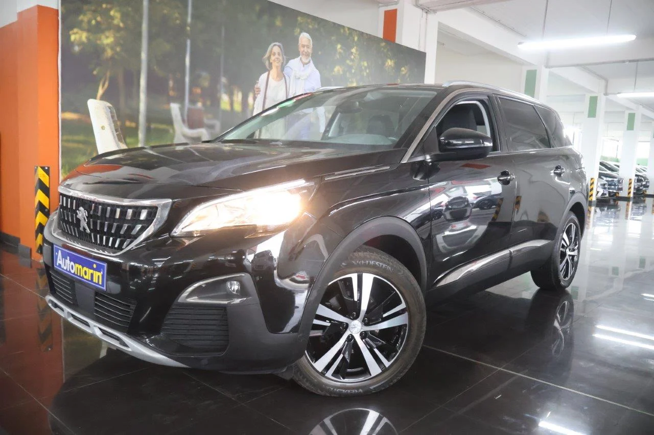 View 1 - Peugeot 5008 - 2020