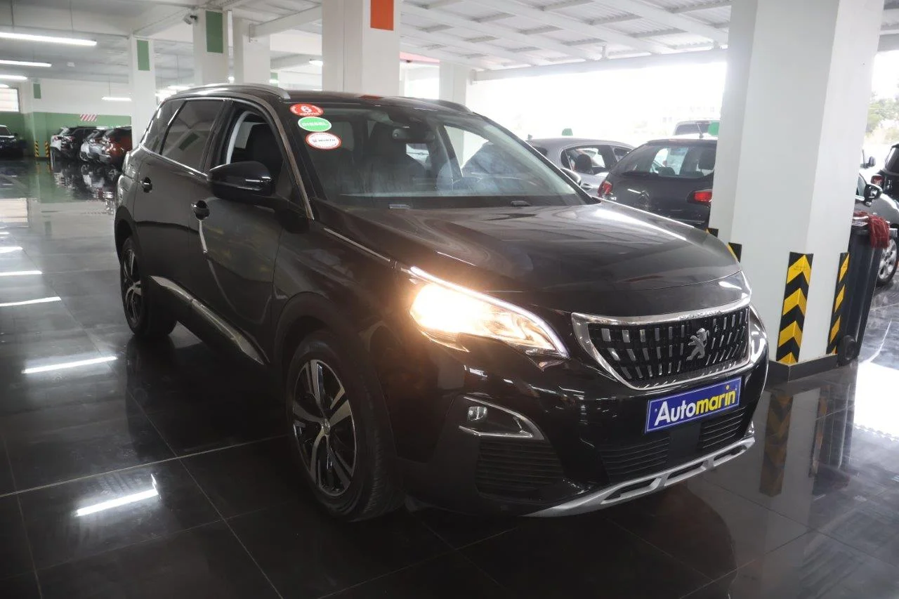 View 4 - Peugeot 5008 - 2020