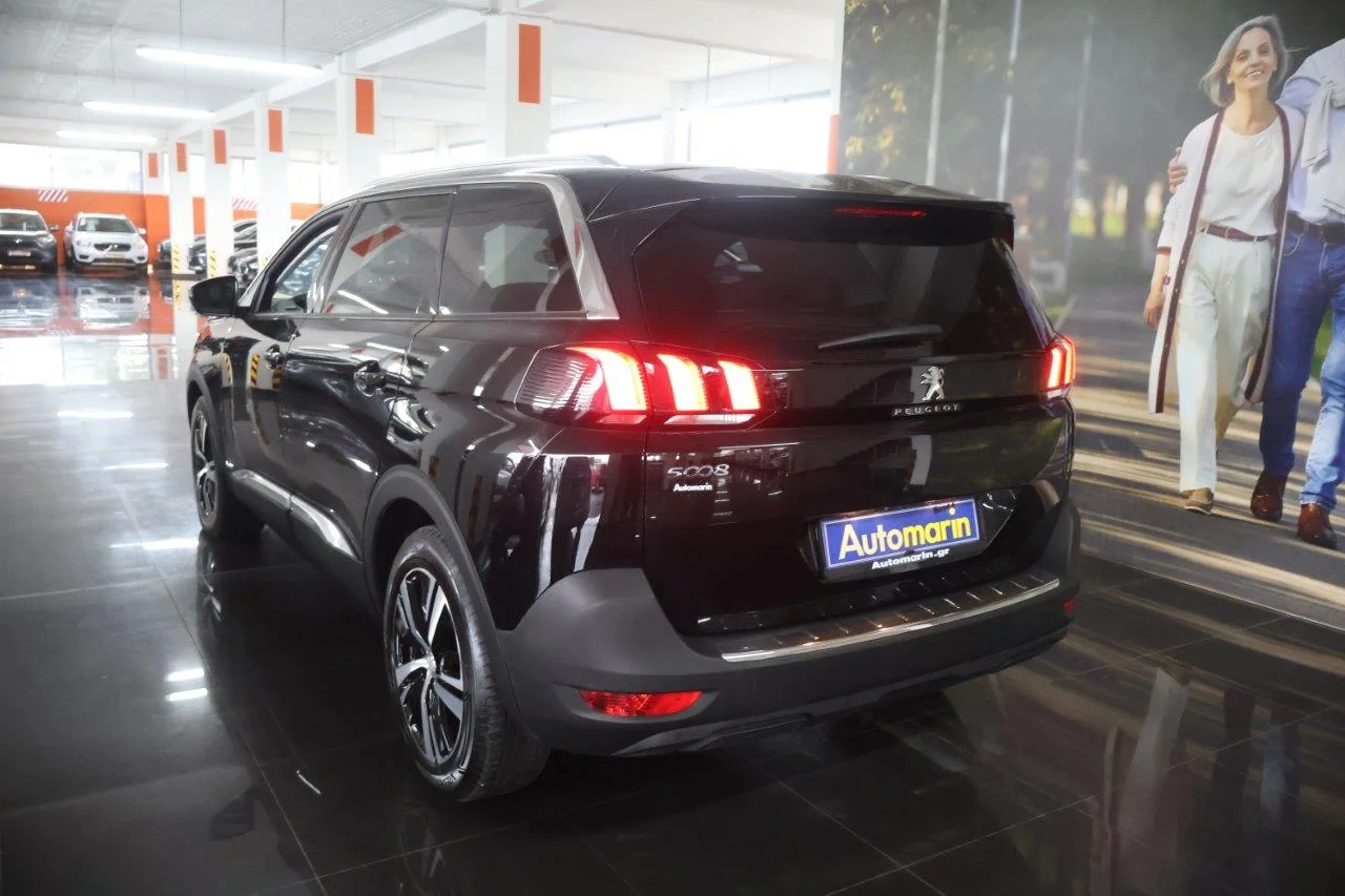 Peugeot 5008 - View model 6