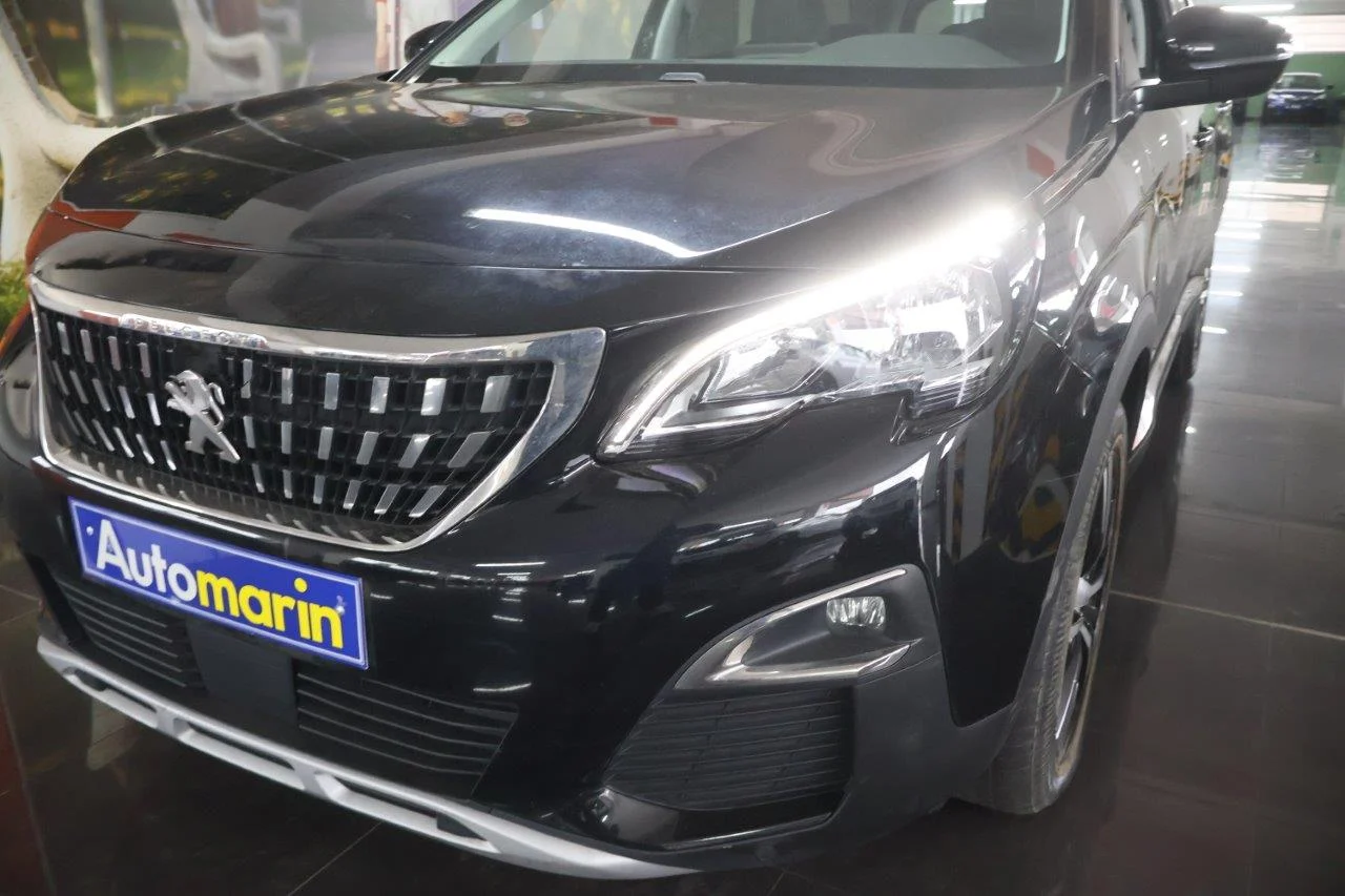 Peugeot 5008 - View model 14
