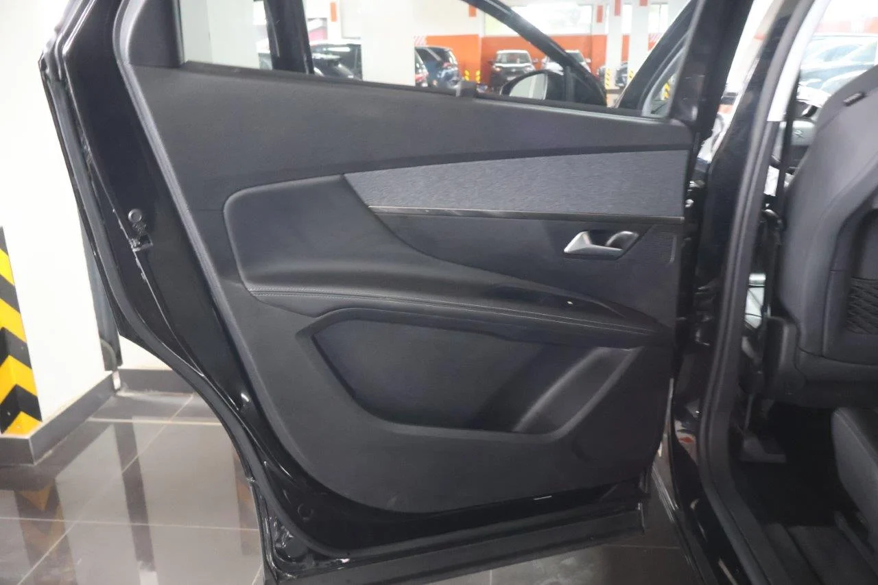Peugeot 5008 - View model 29