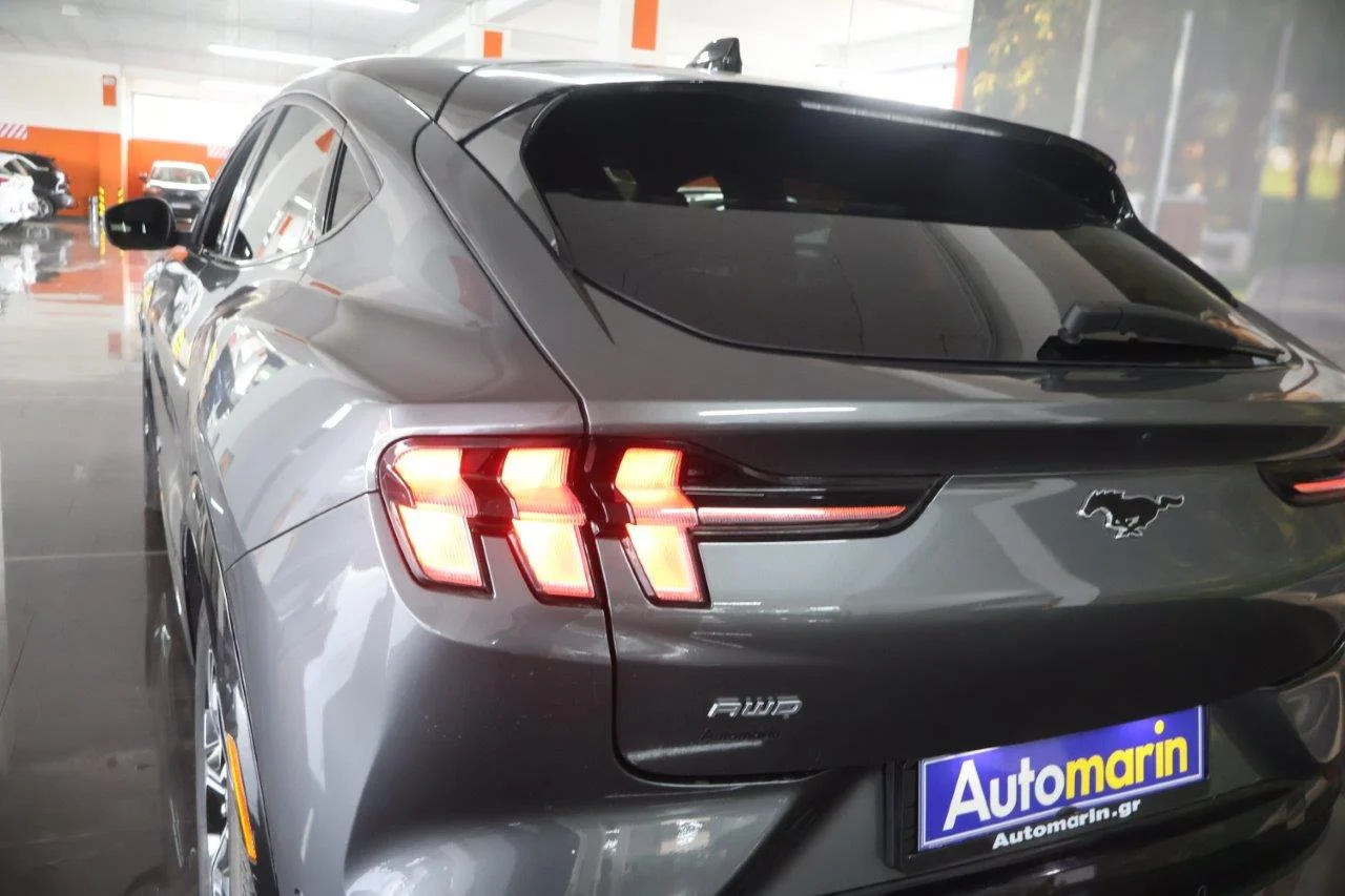 Ford Mustang Mach-E - View model 11
