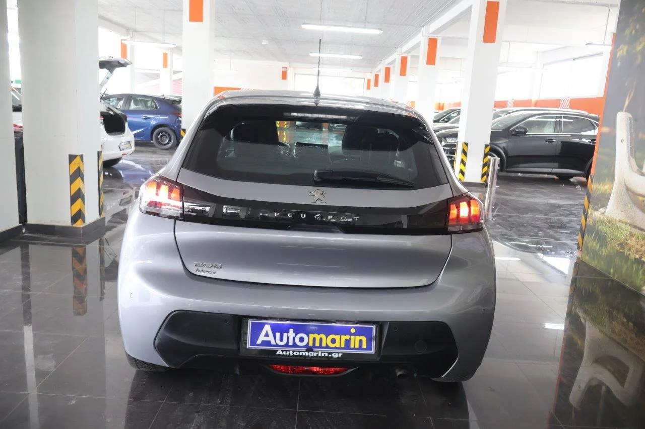 Peugeot 208 - View model 5