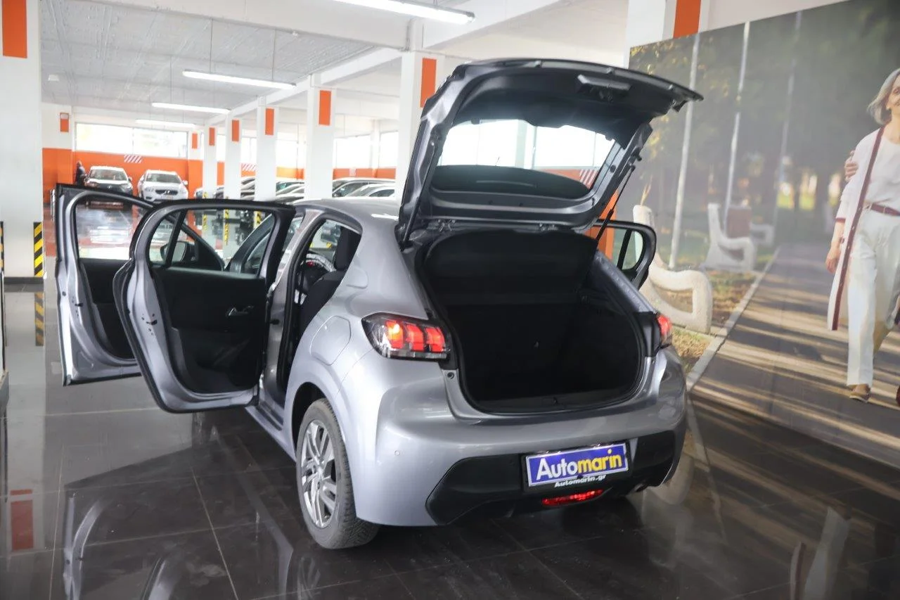Peugeot 208 - View model 9
