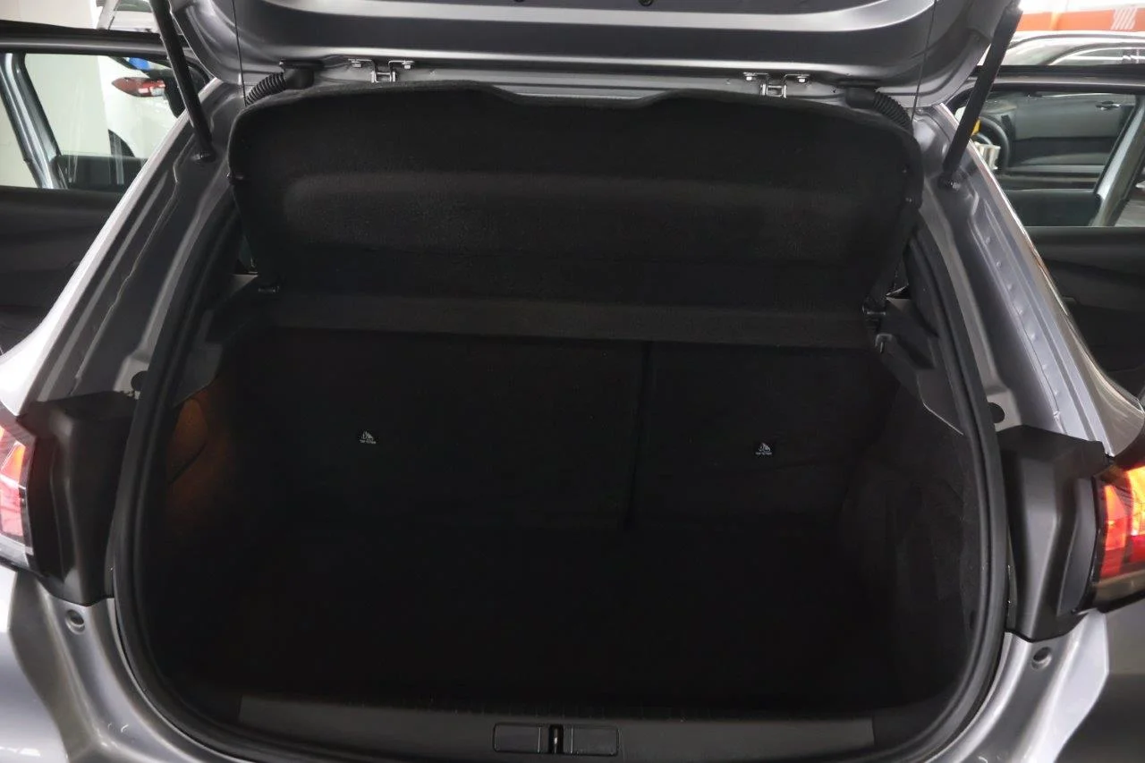 Peugeot 208 - View model 33