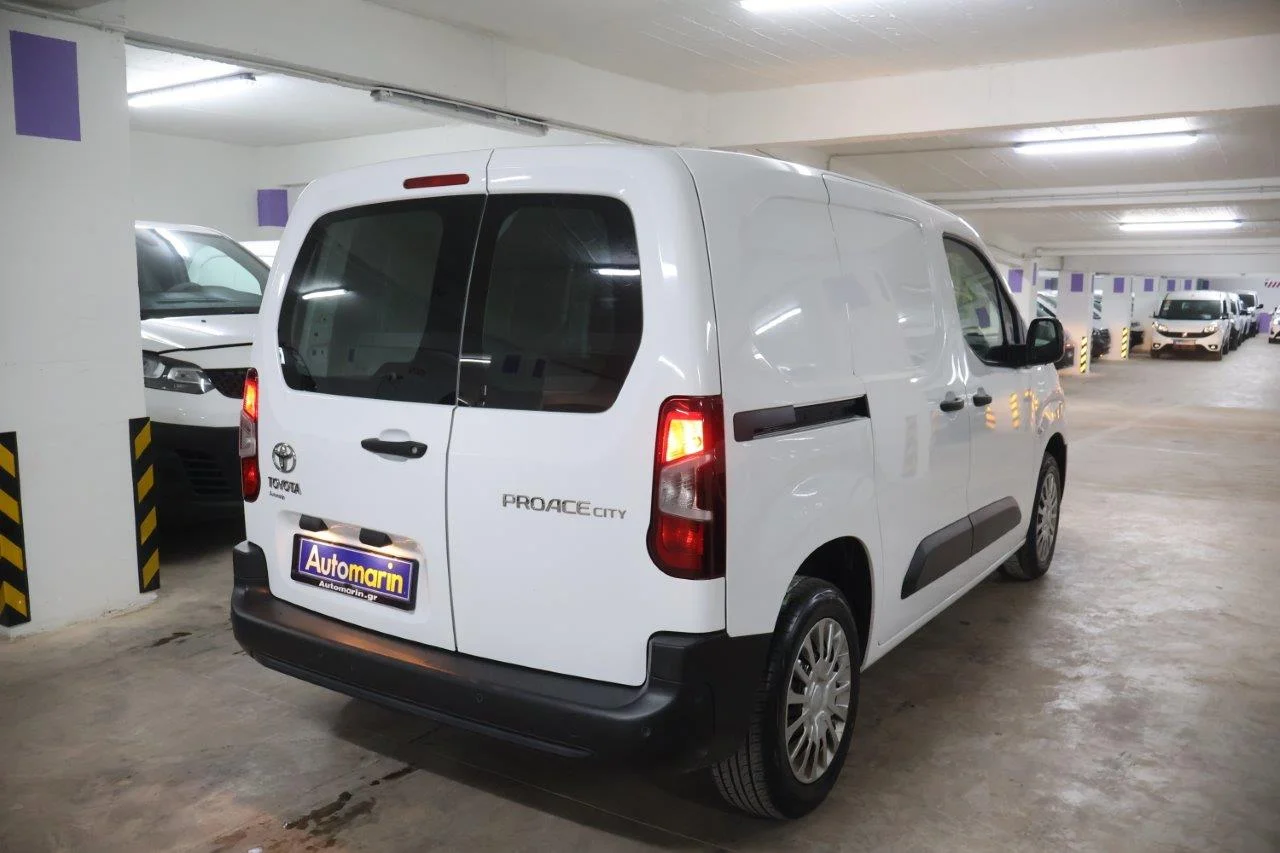 View 5 - Toyota Proace - 2022