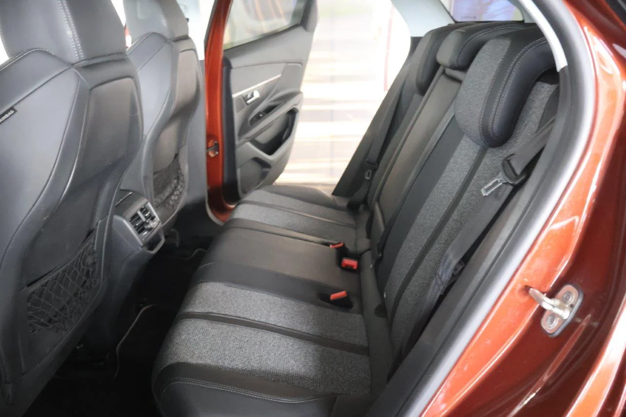 Peugeot 3008 - View model 31