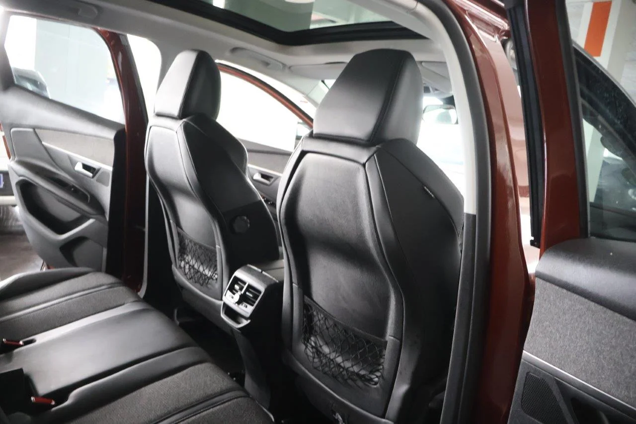 Peugeot 3008 - View model 32