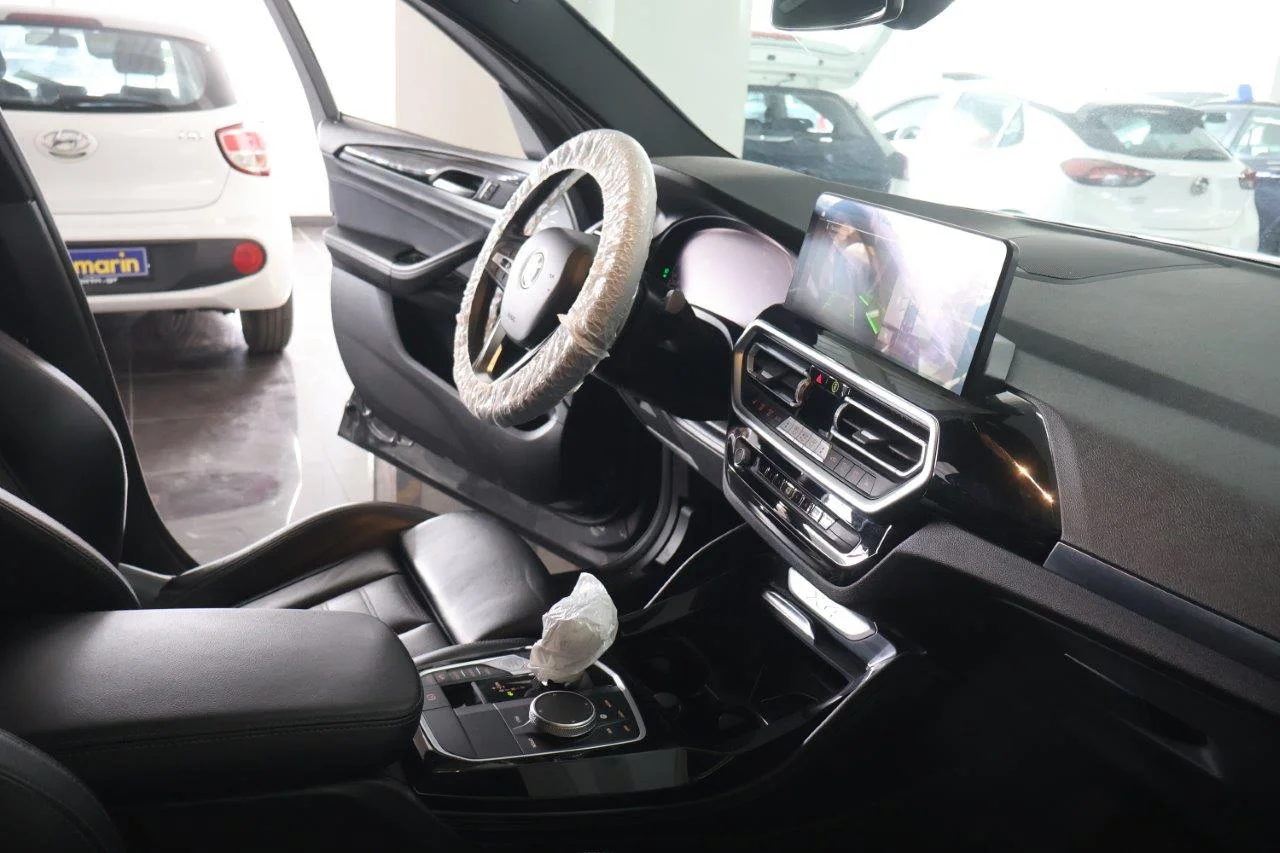 Bmw X4 - View model 37