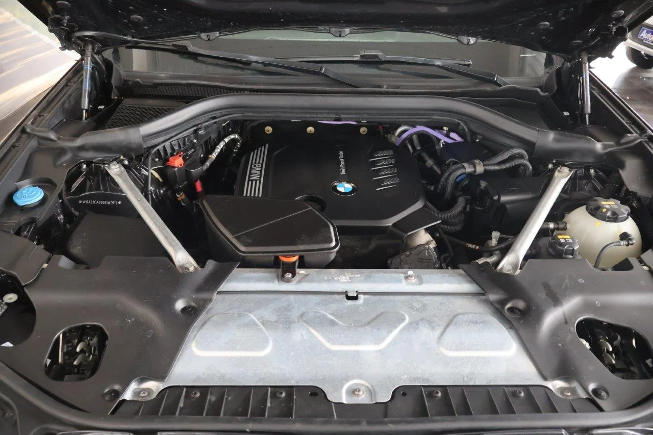 Bmw X4 - View model 40