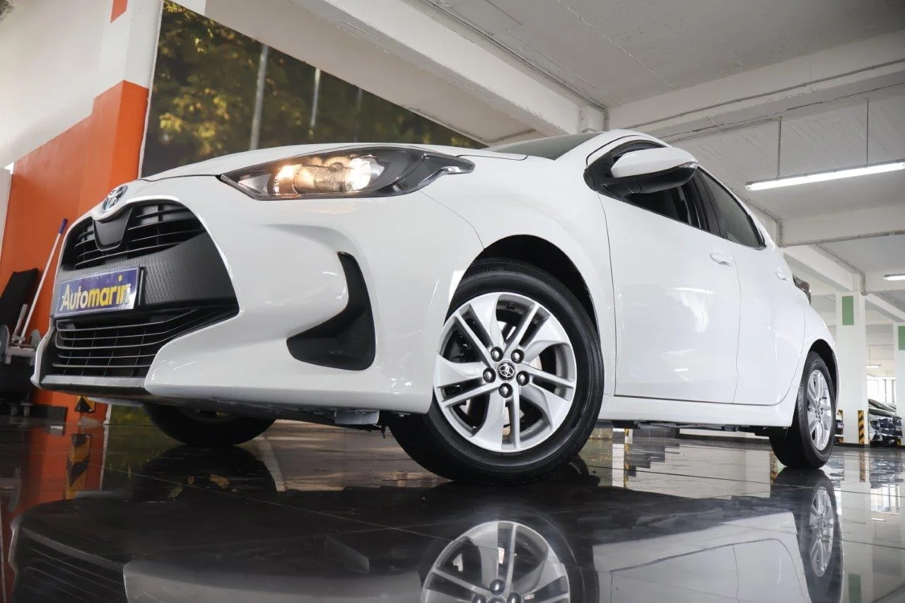 View 2 - Toyota Yaris - 2024