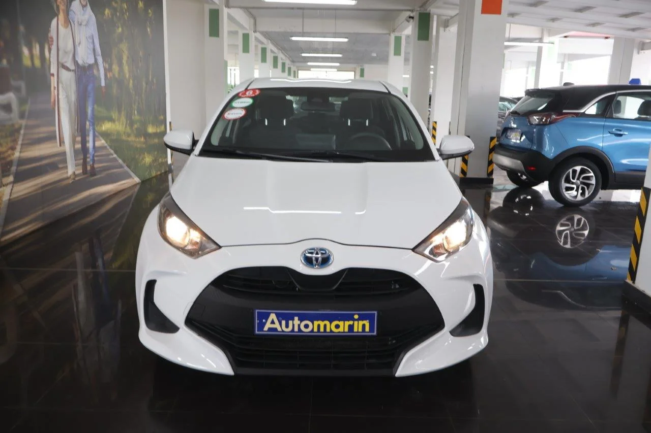 View 3 - Toyota Yaris - 2024