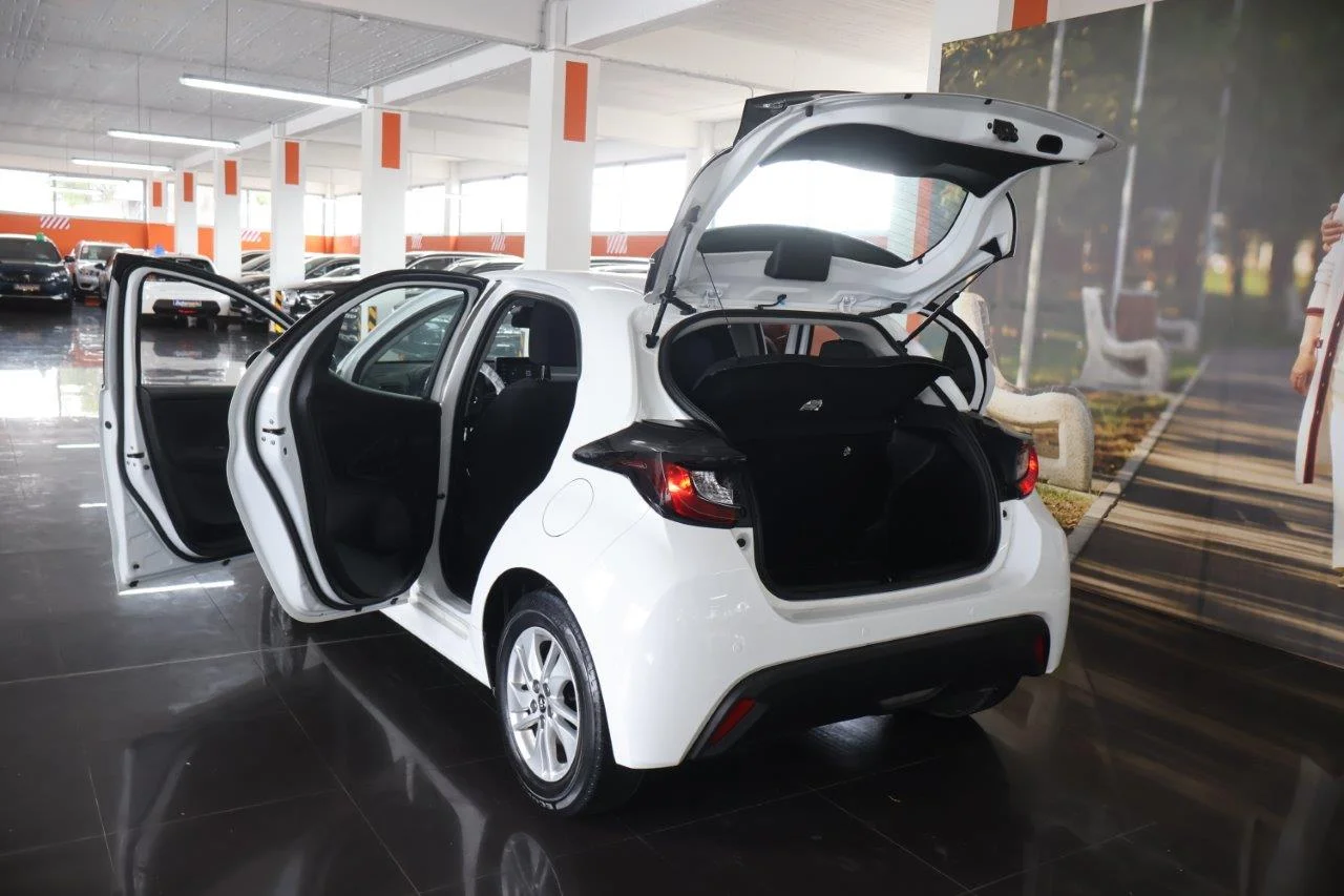 Toyota Yaris - View model 9