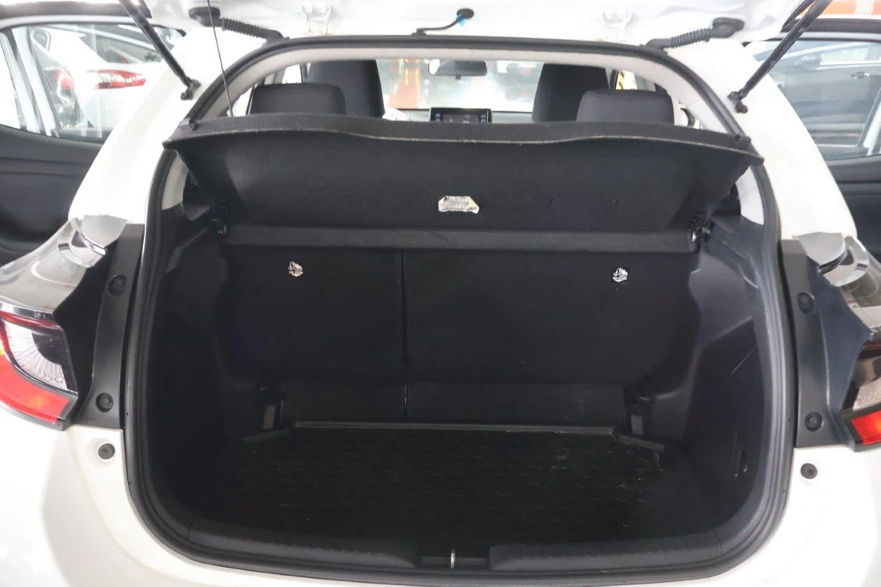 Toyota Yaris - View model 32