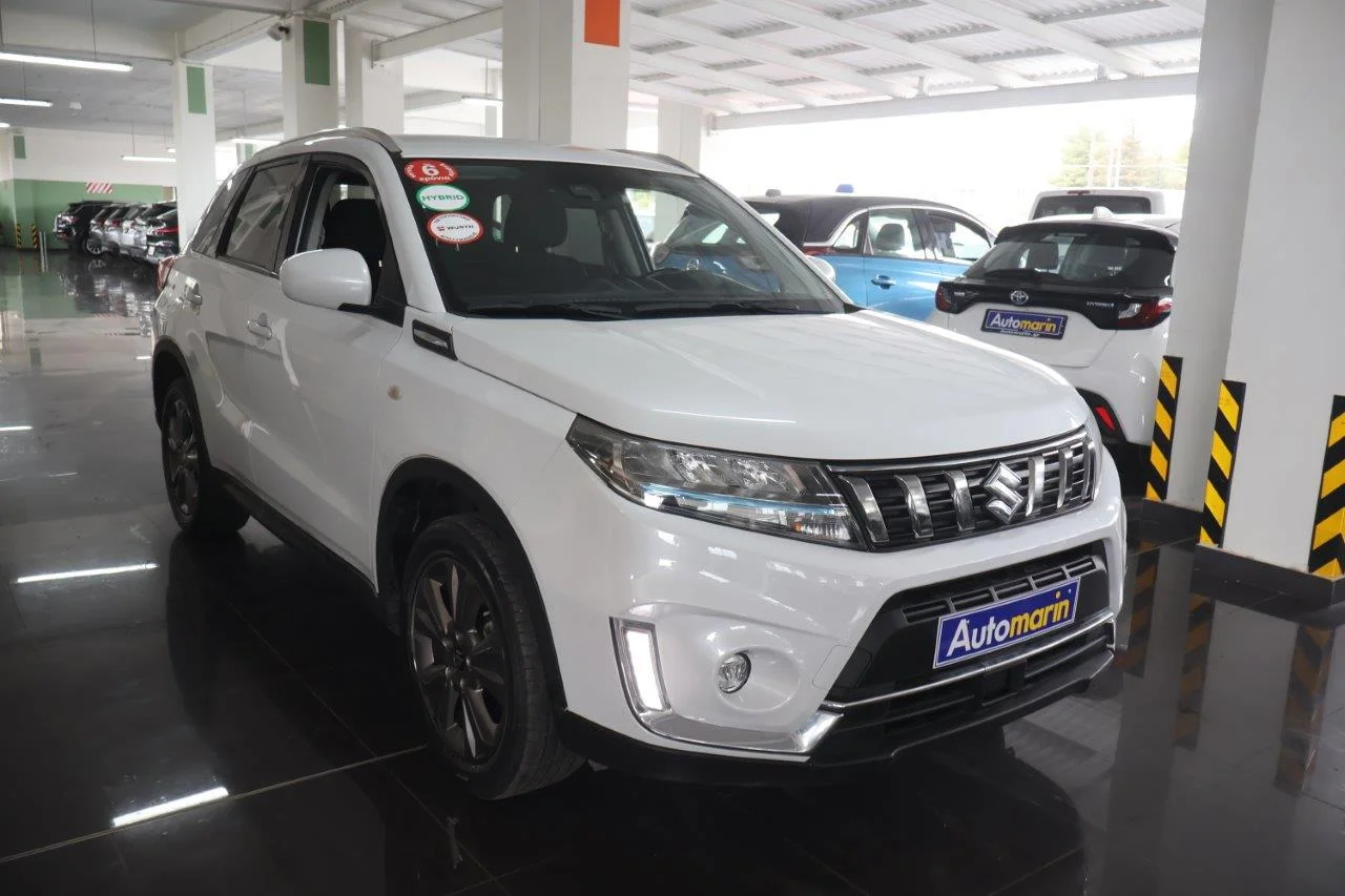 View 4 - Suzuki Vitara - 2023