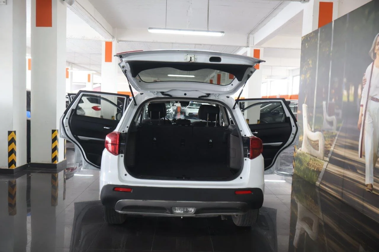 Suzuki Vitara - View model 8