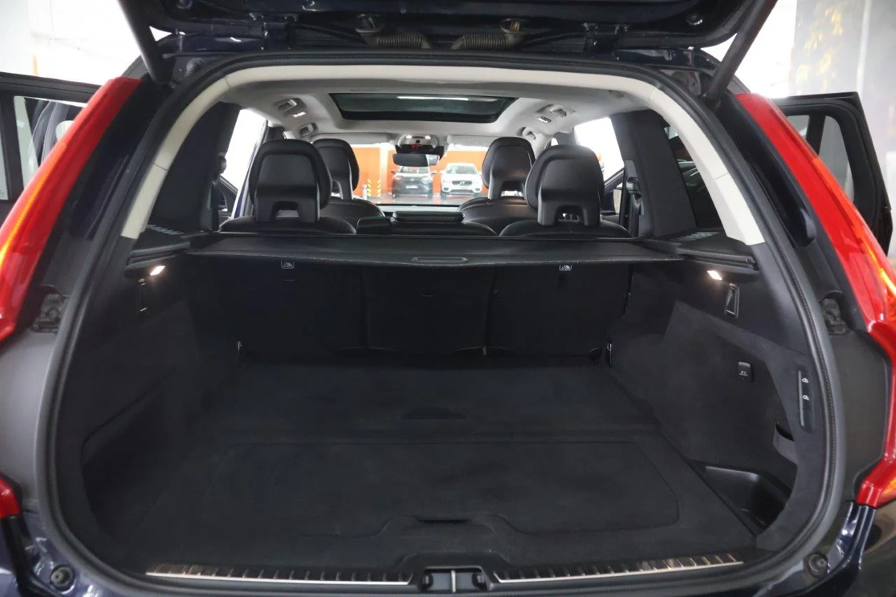 Volvo XC 90 - View model 38