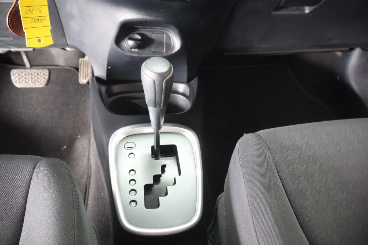 Toyota Yaris - View model 23