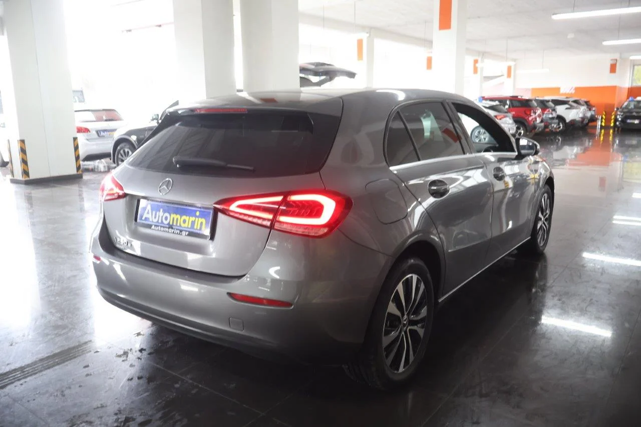 View 5 - Mercedes-Benz A 250 - 2022