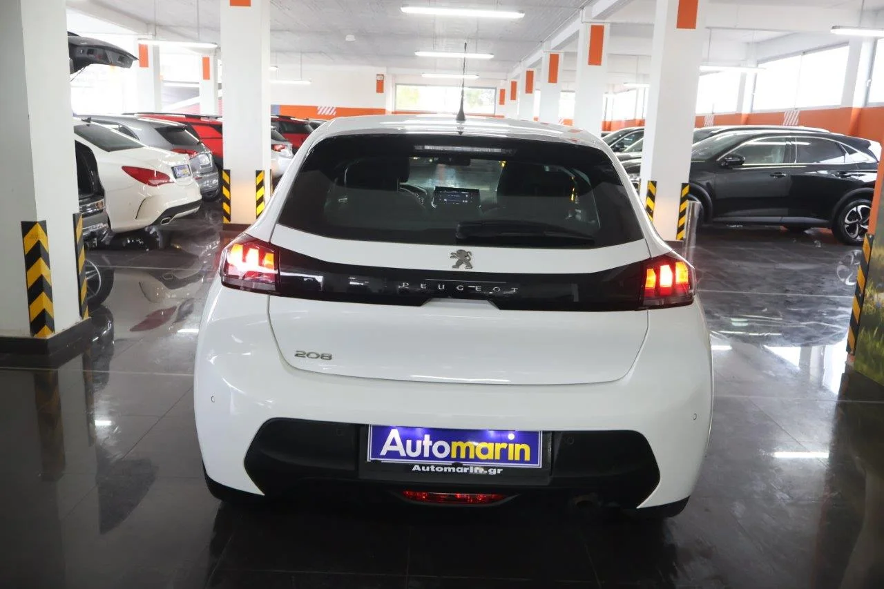 Peugeot 208 - View model 5