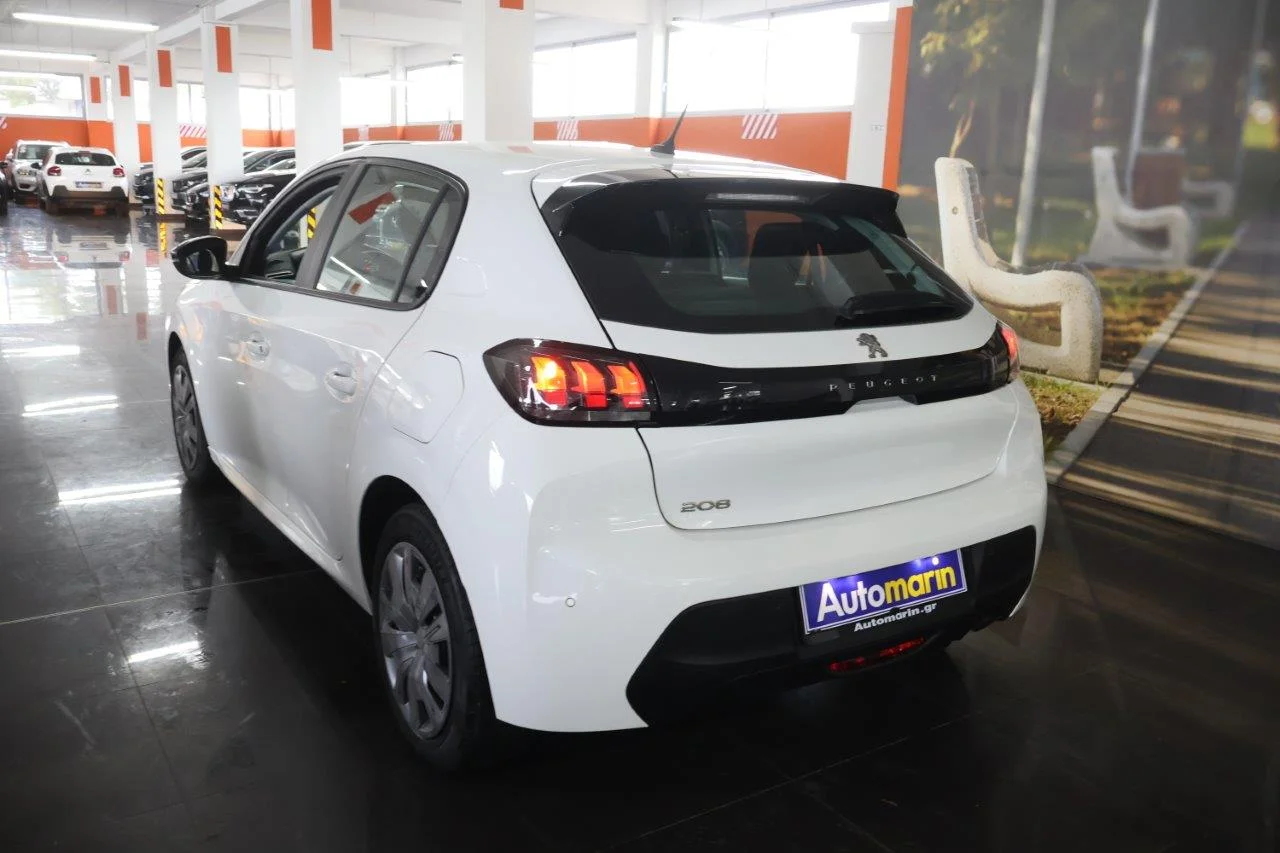 Peugeot 208 - View model 6