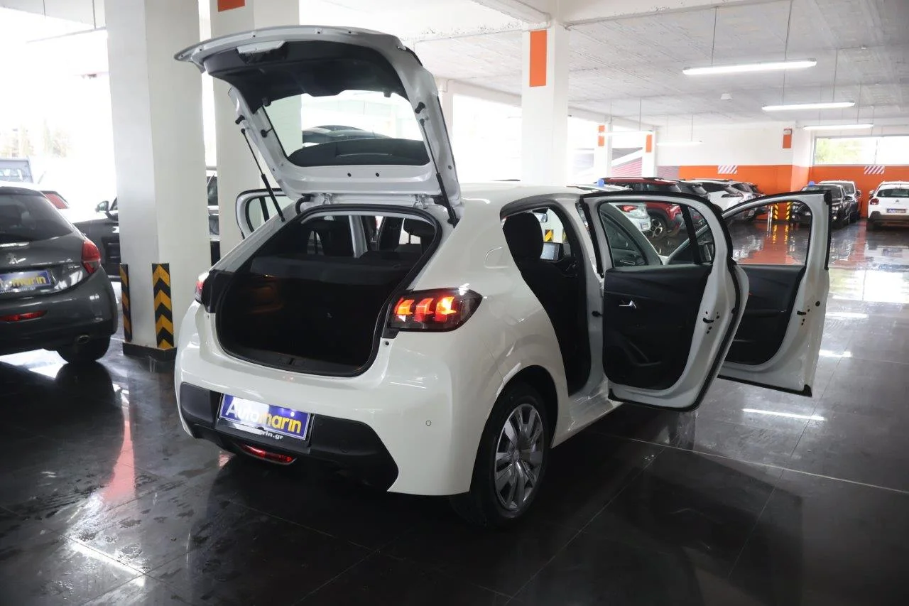 Peugeot 208 - View model 7