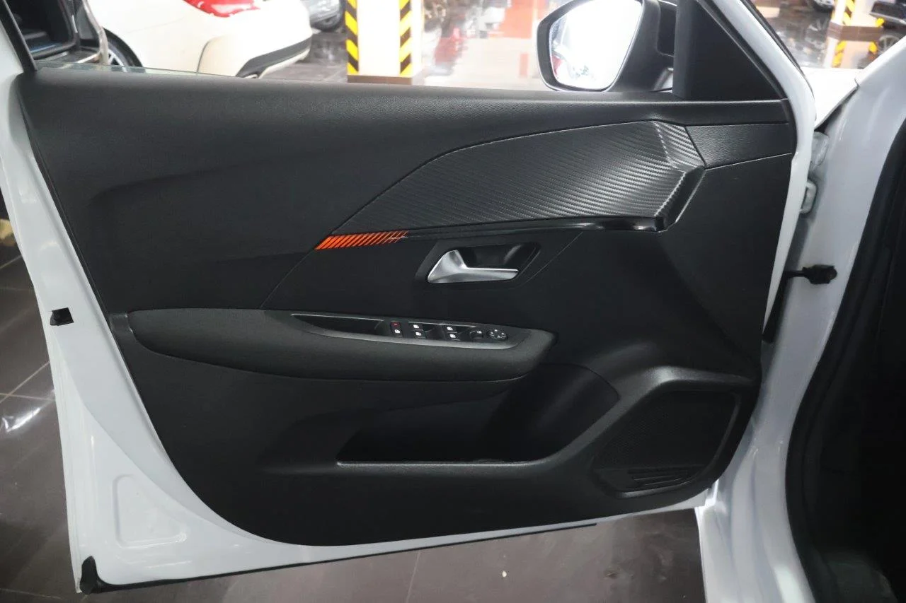 Peugeot 208 - View model 24