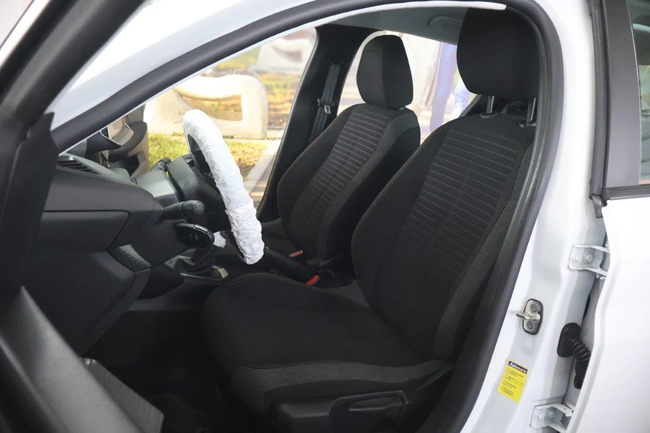 Peugeot 208 - View model 26