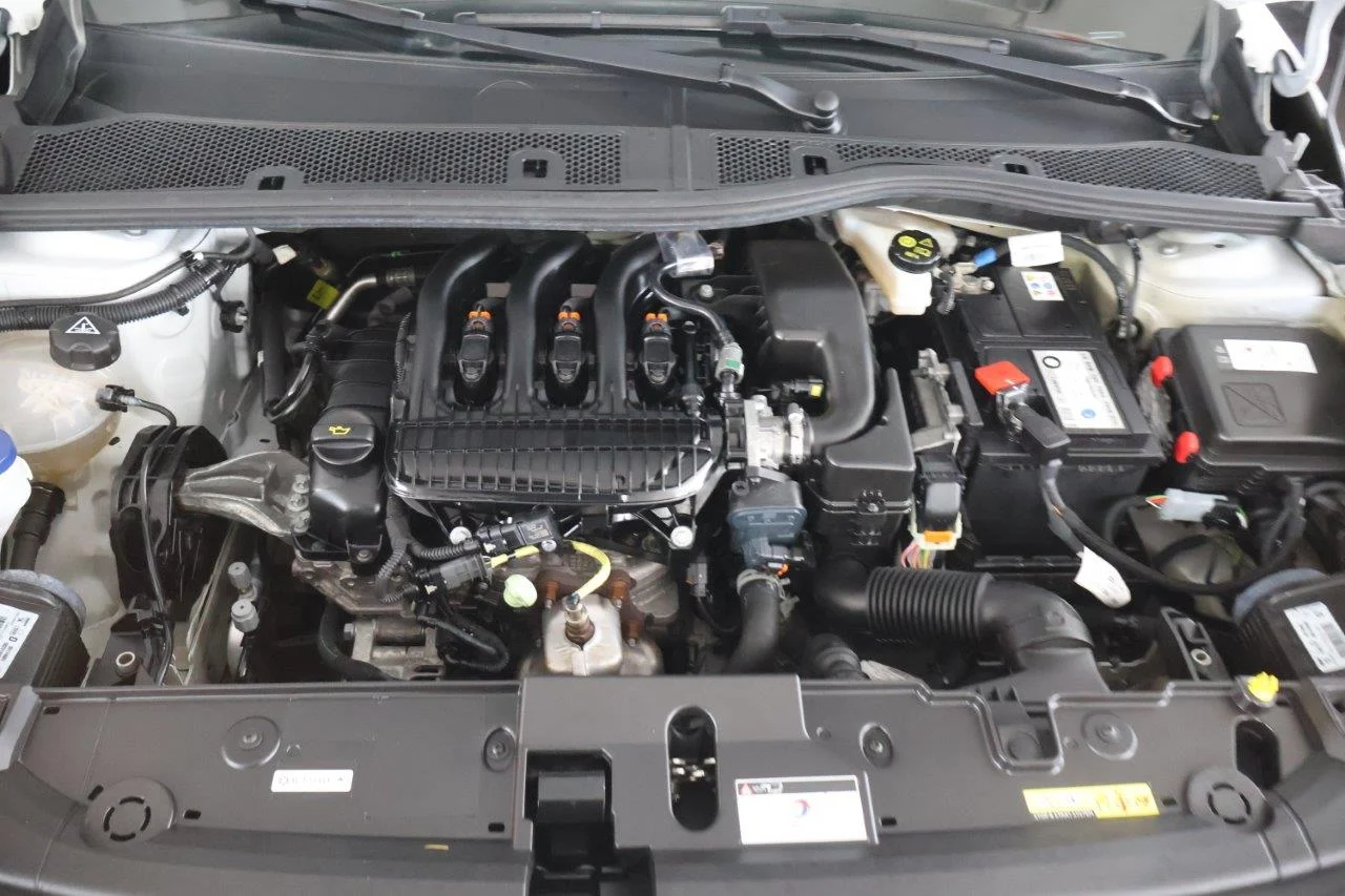 Peugeot 208 - View model 34