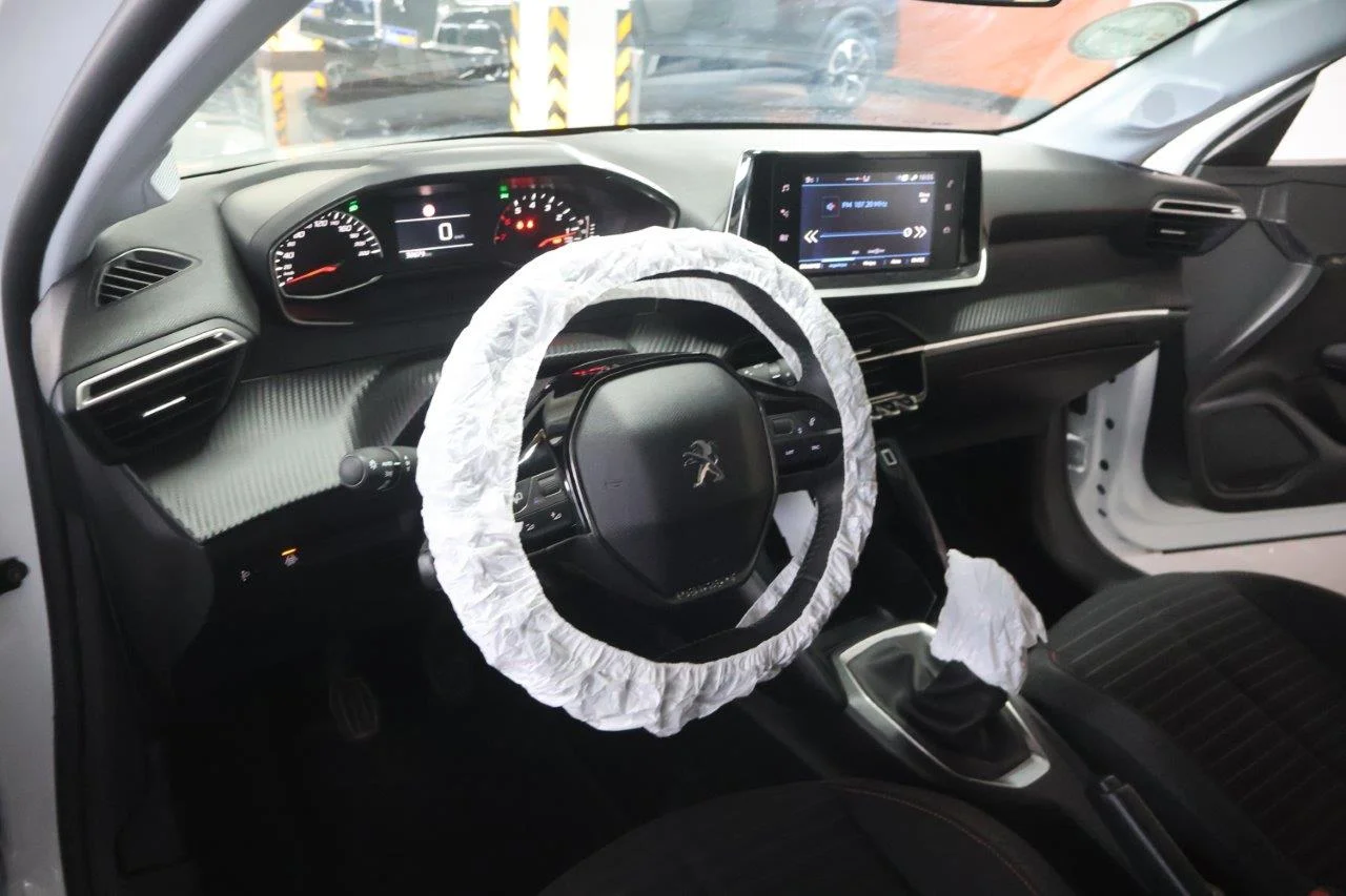 Peugeot 208 - View model 35