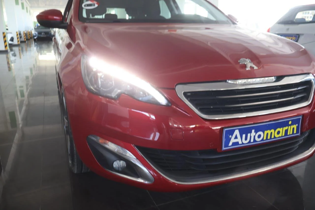 Peugeot 308 - View model 16