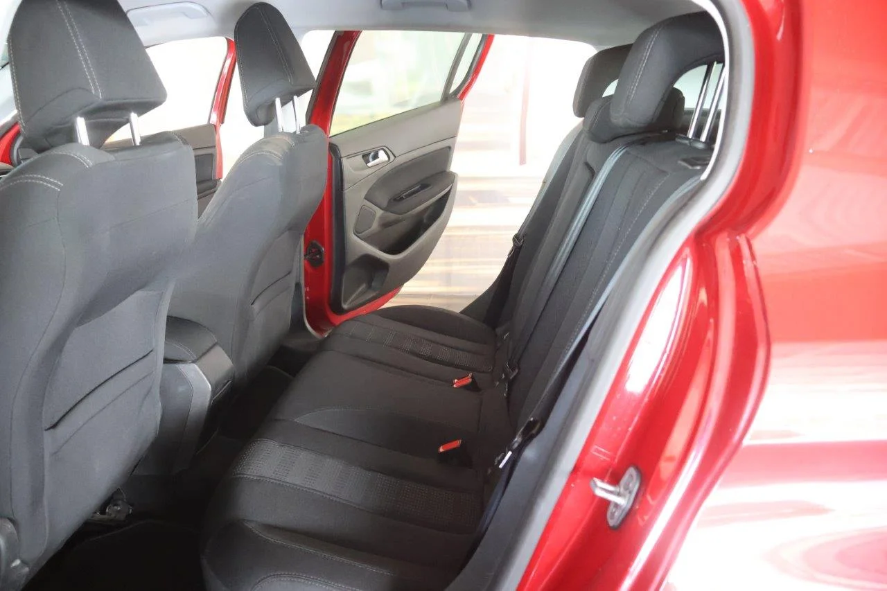 Peugeot 308 - View model 30