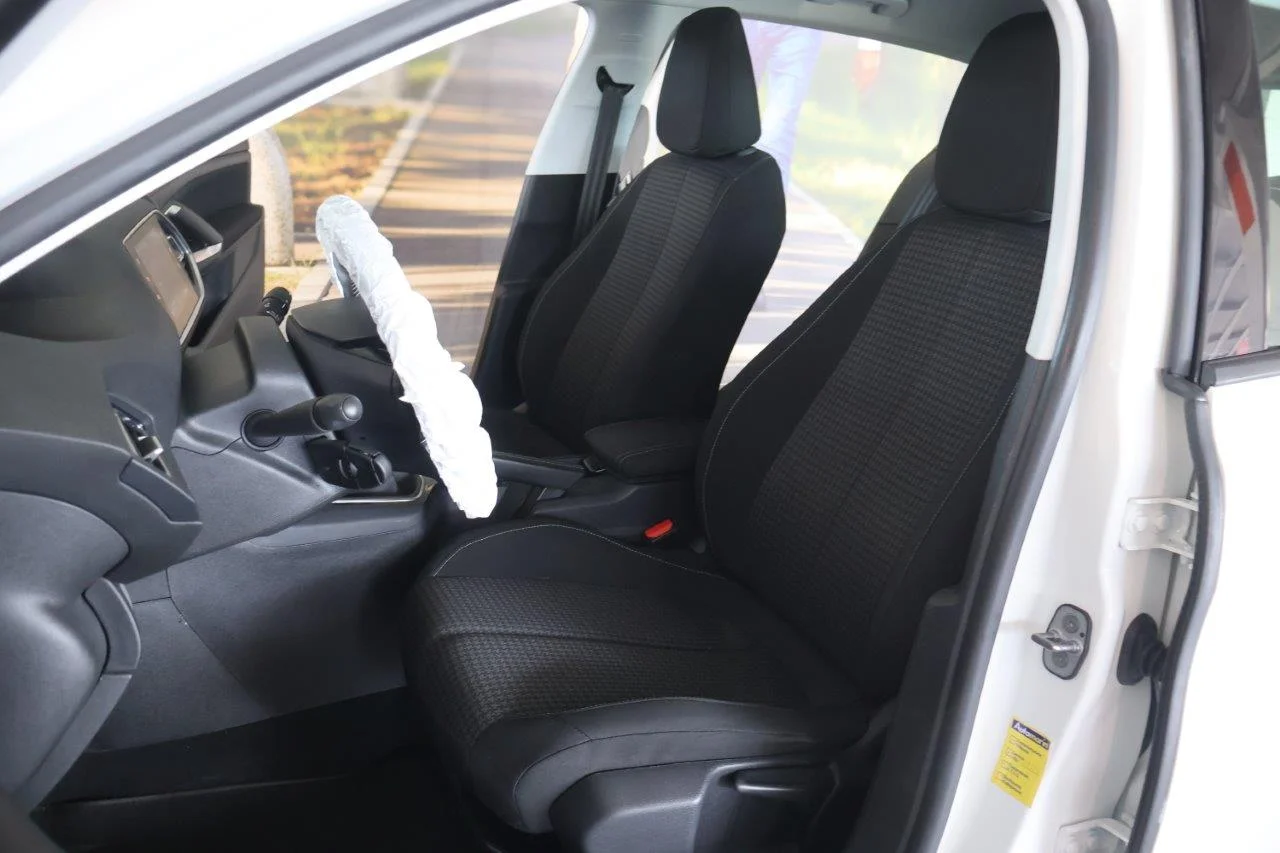 Peugeot 308 - View model 25