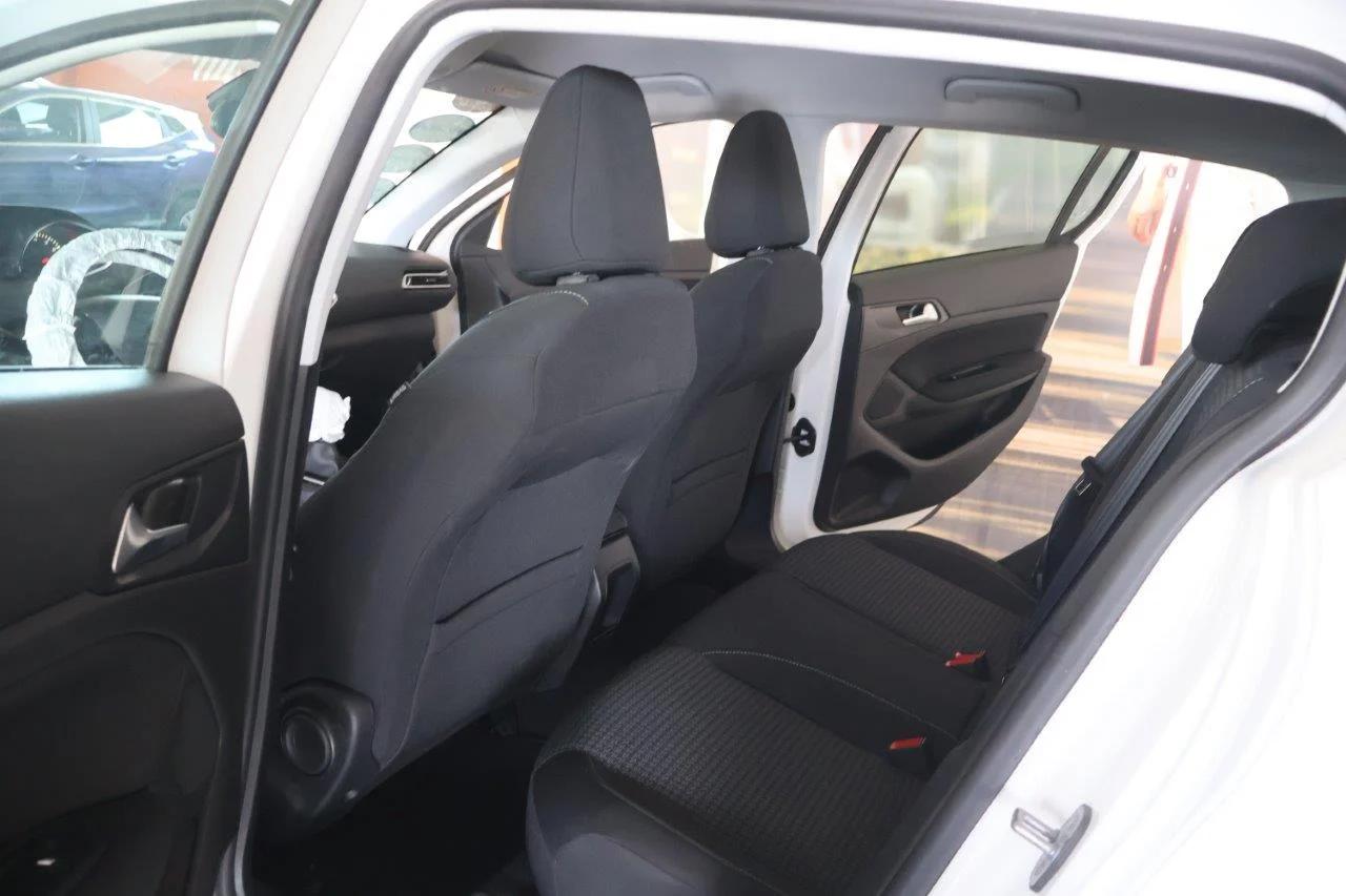 Peugeot 308 - View model 26