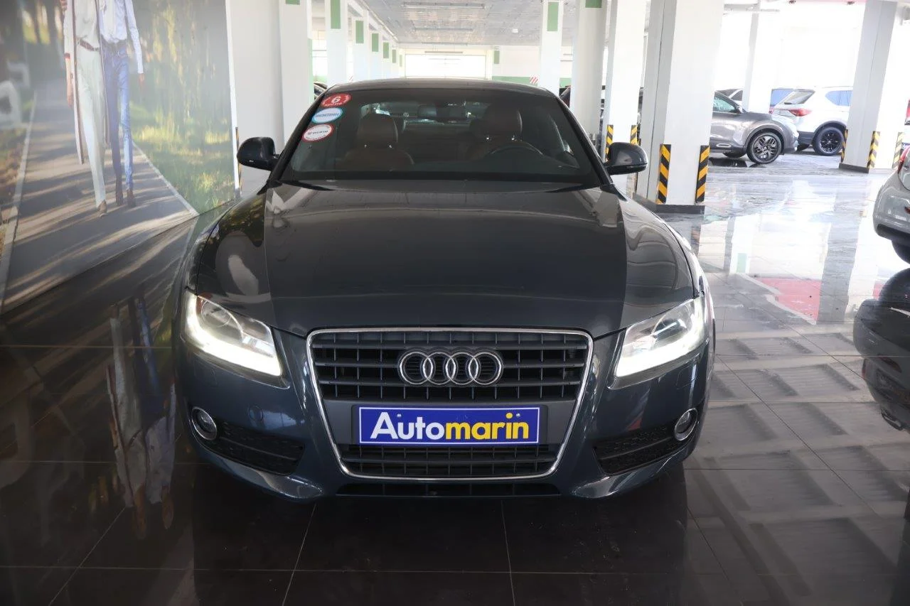 View 3 - Audi A5 - 2009