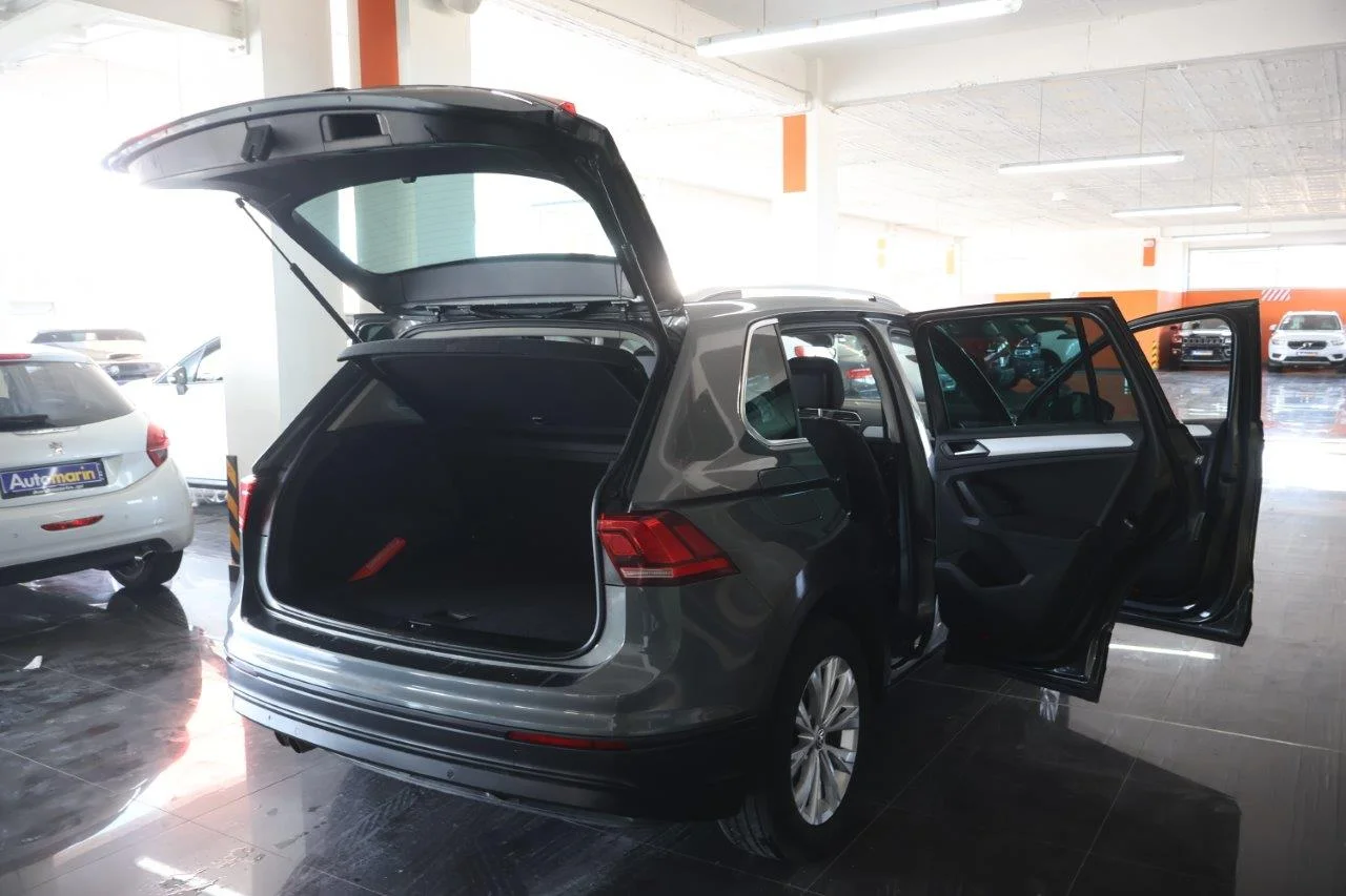 Volkswagen Tiguan - View model 6