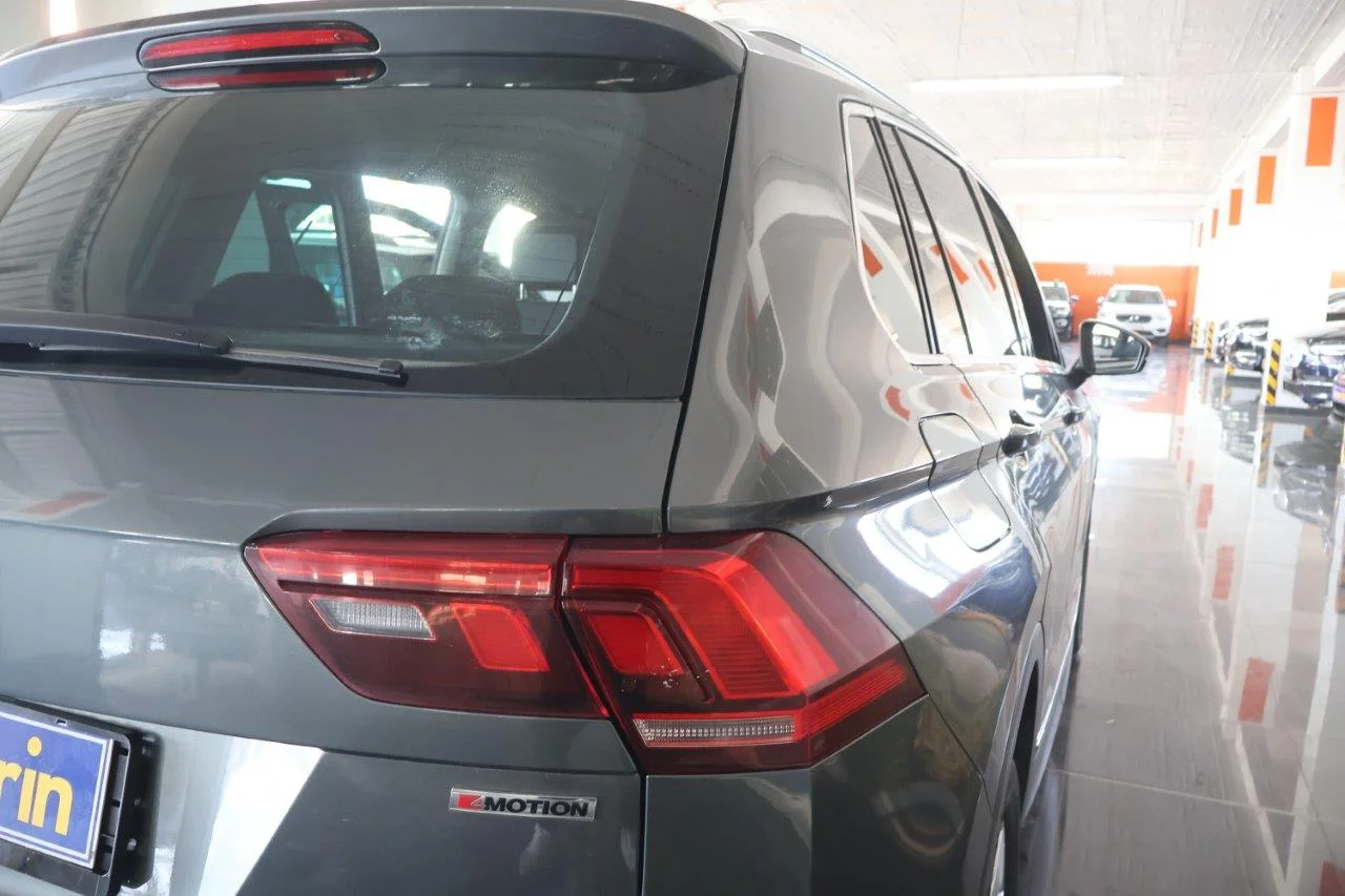 Volkswagen Tiguan - View model 9