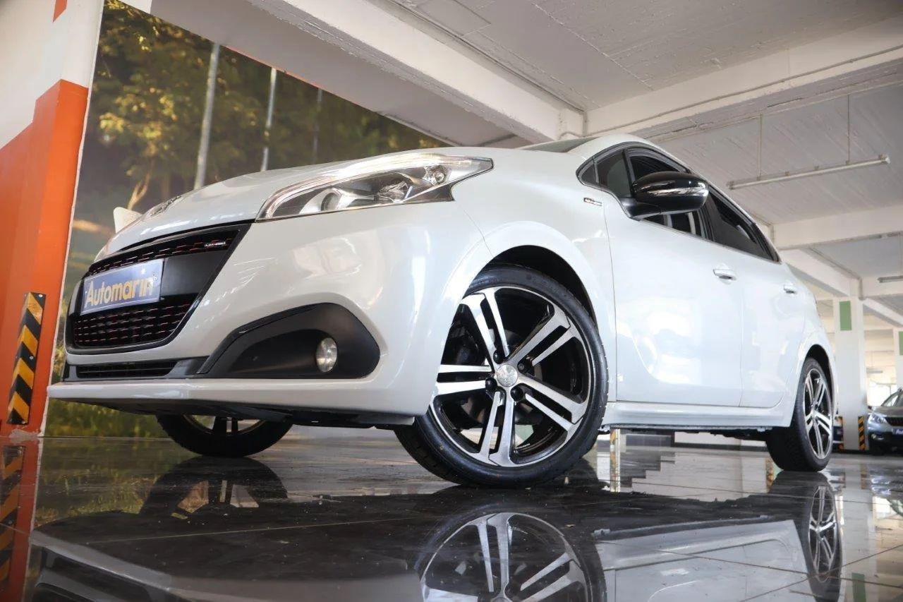 View 2 - Peugeot 208 - 2017