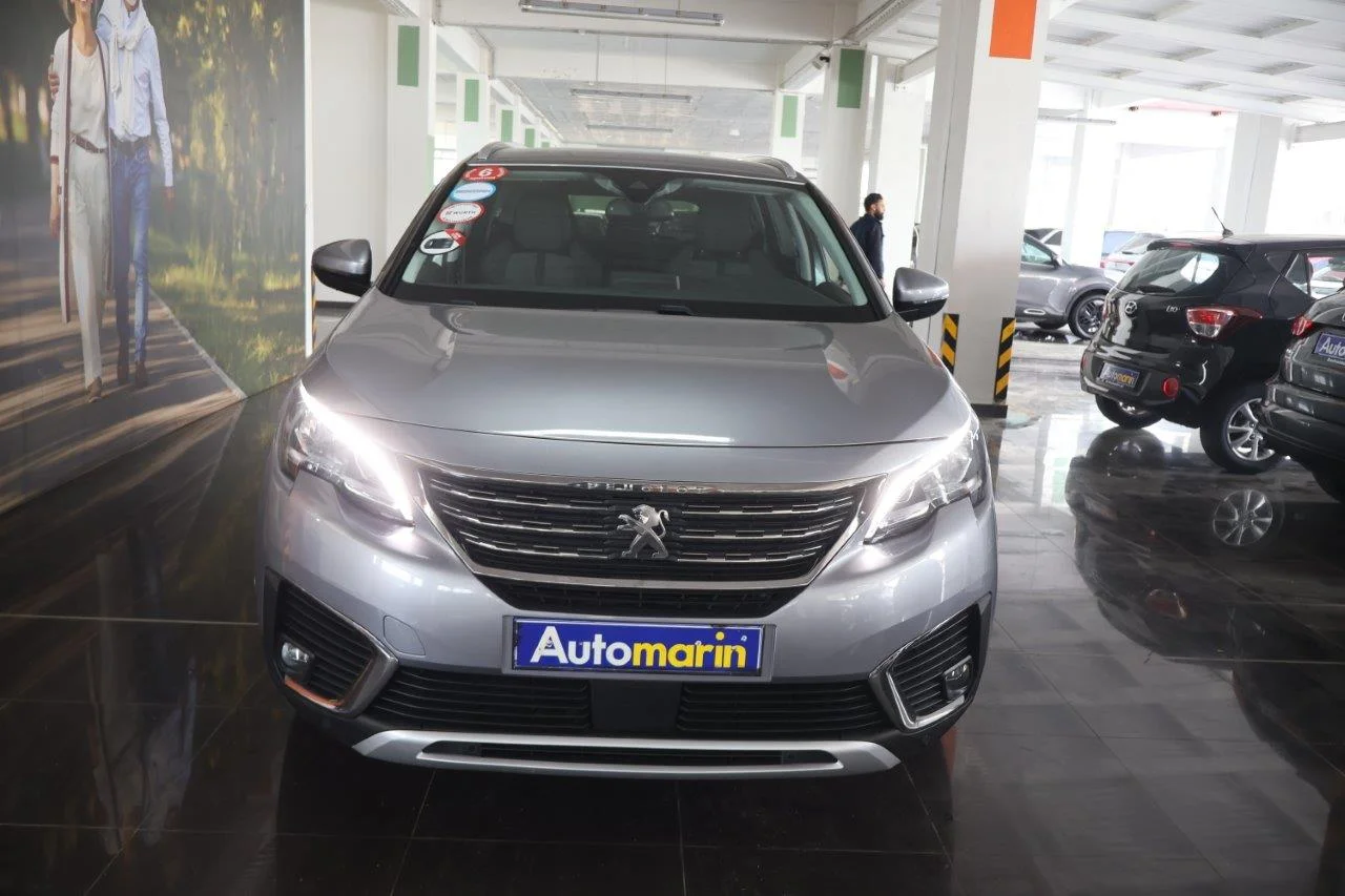 View 3 - Peugeot 5008 - 2018