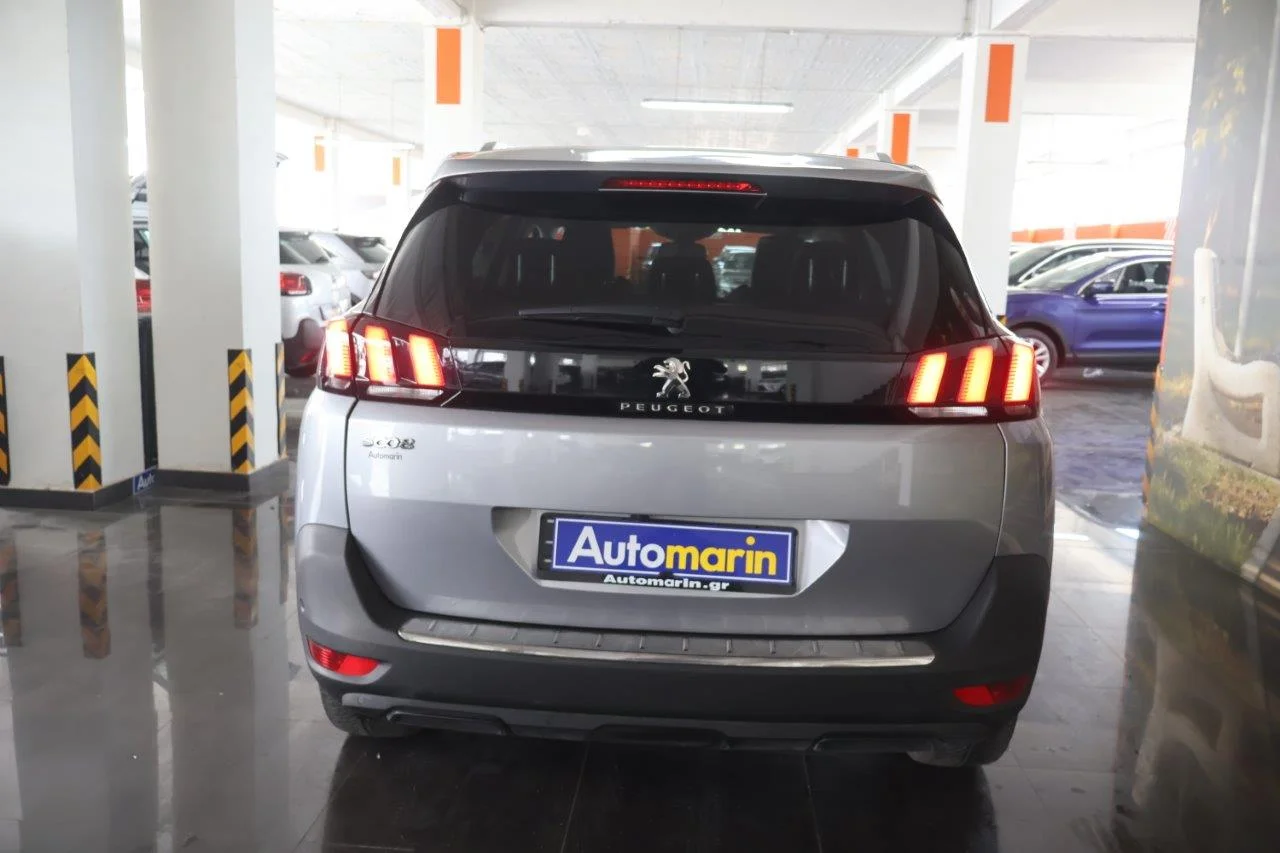 Peugeot 5008 - View model 5