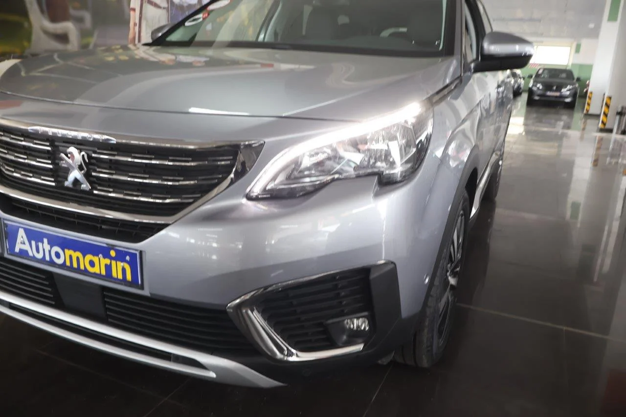 Peugeot 5008 - View model 15